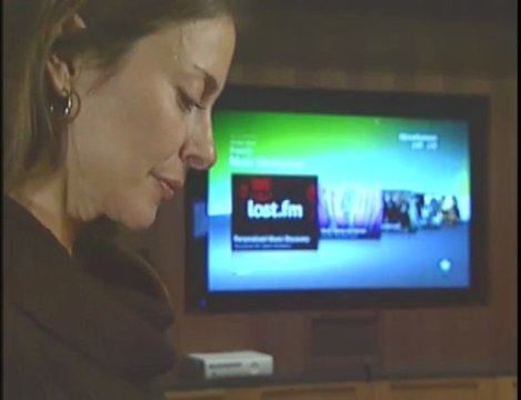Xbox 360 Transforms TV - Connect to Facebook And Twitter