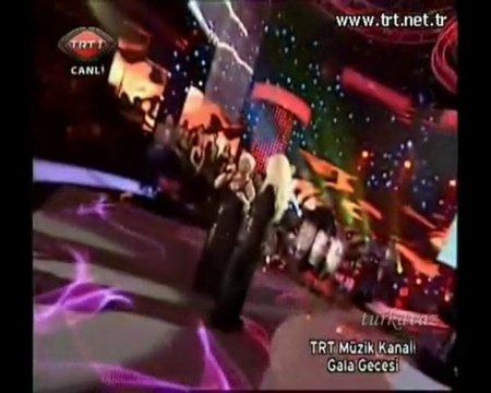 Sezen Aksu Ajda Pekkan Kimler geldi kimler geçti TRT GALA