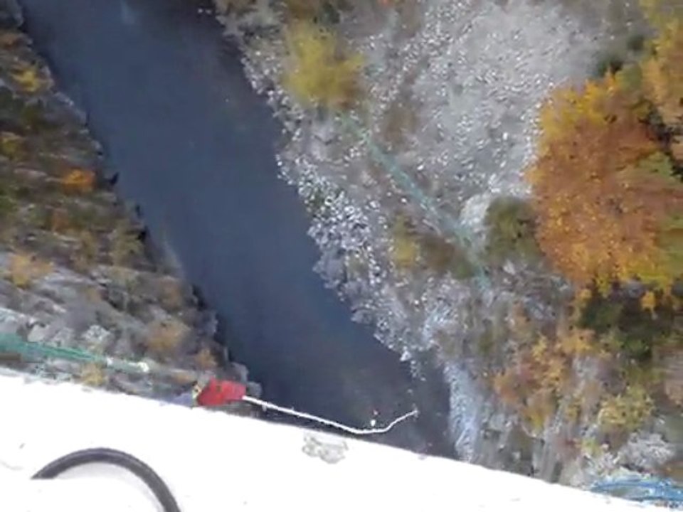 Bungee jumping Pont de Ponsonnas