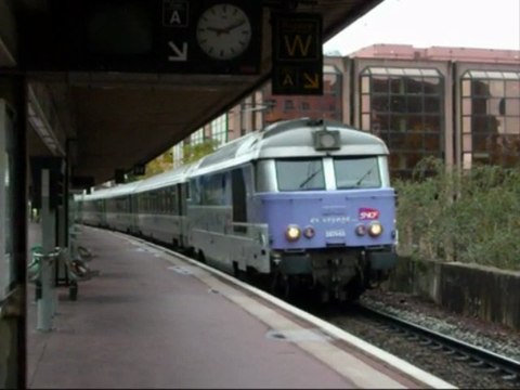 Arrivée à Lyon de la BB 67443 sur le corail Lyon - SGDF