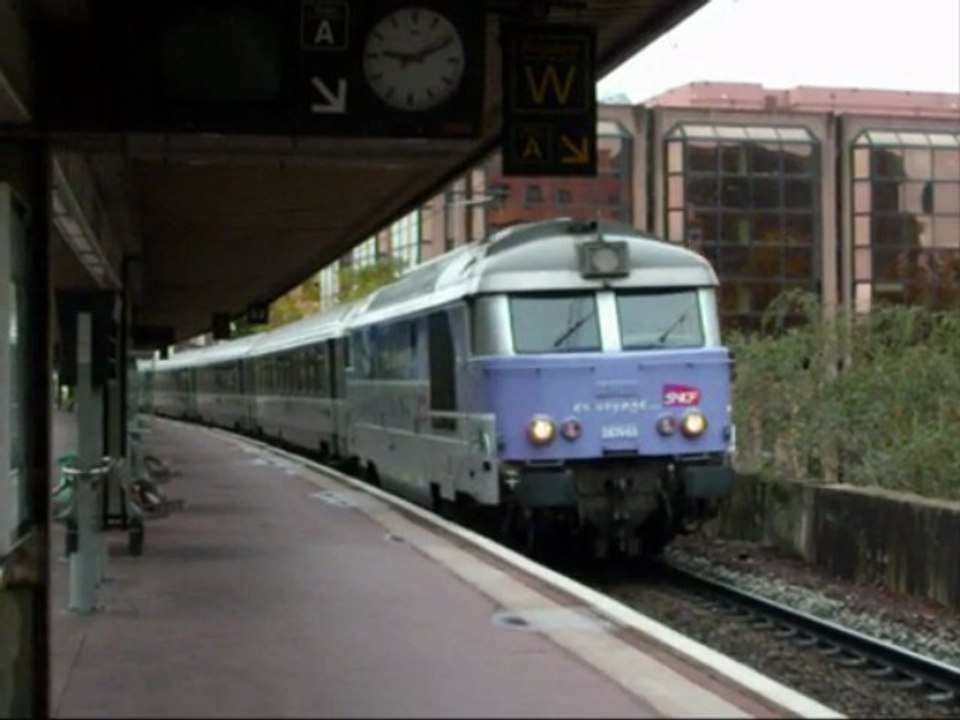 Arrivée à Lyon de la BB 67443 sur le corail Lyon - SGDF