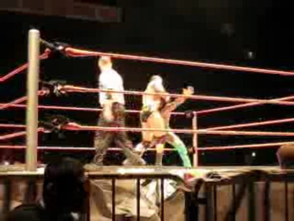 début de combat kofi/randy