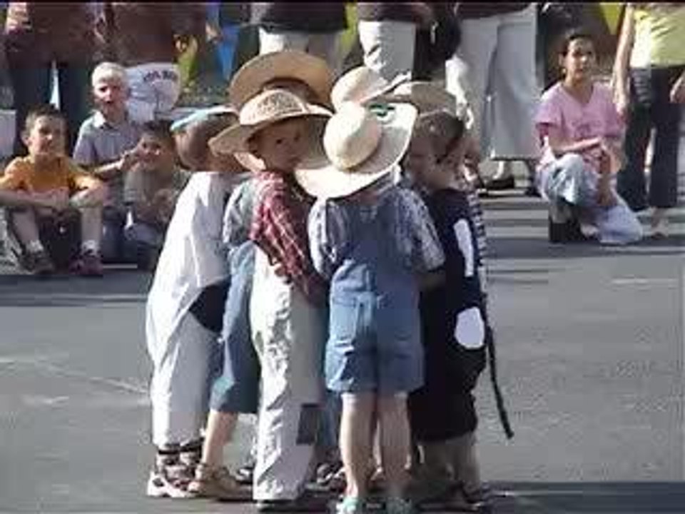 06-06_23_DanseMaternelles