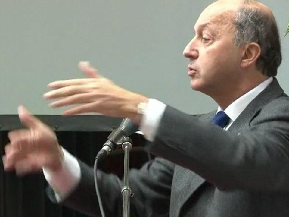 Laurent FABIUS dénonce la réforme des collectivités locales