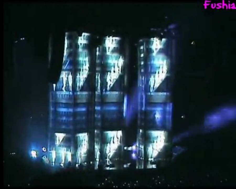 Muse - 01 - Intro (We are the universe) - Bercy - 17/11/2009