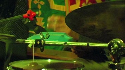 L'âne errant (8) : Musique envoûtante à danser 🎶