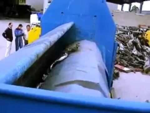 Automobile : La déconstruction de nos vieilles voitures