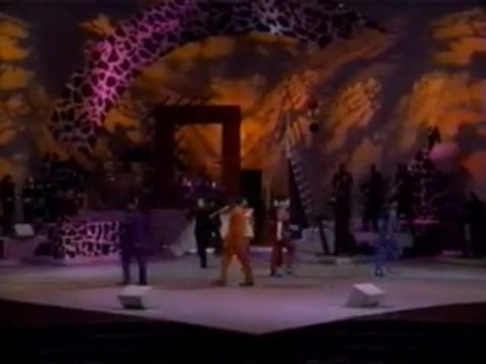 Whitney Houston AMA's (1991) IYBT Medley