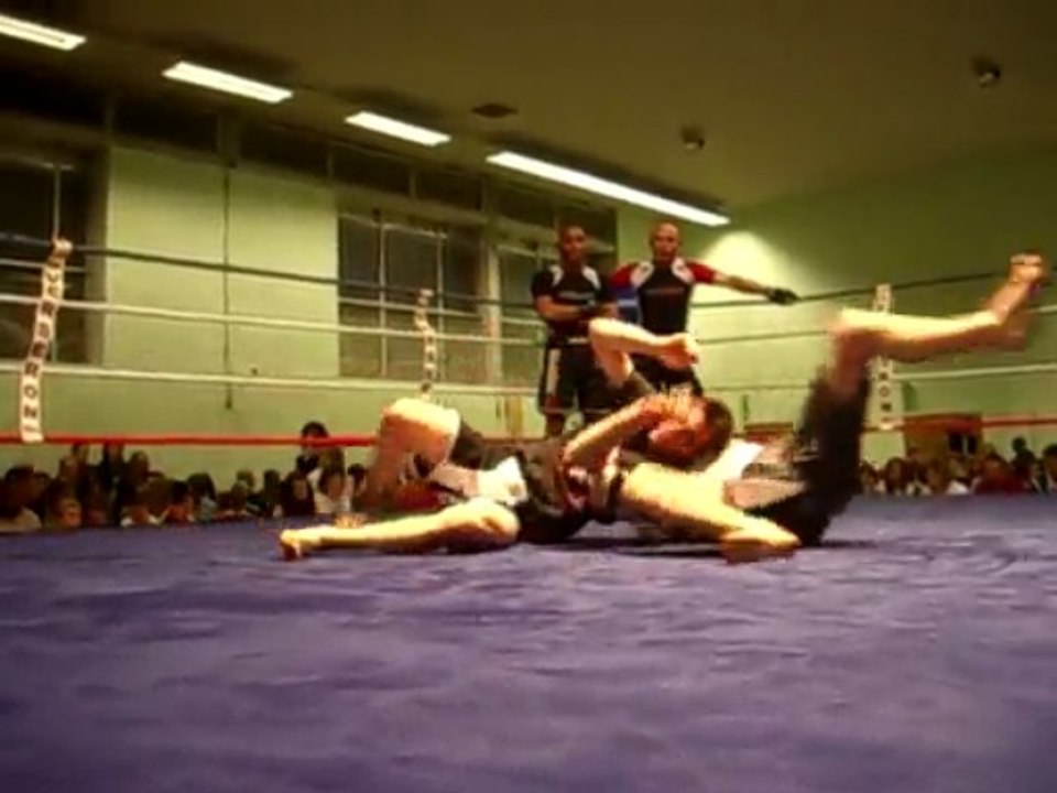 Démo de grappling dans un Gala de Boxe