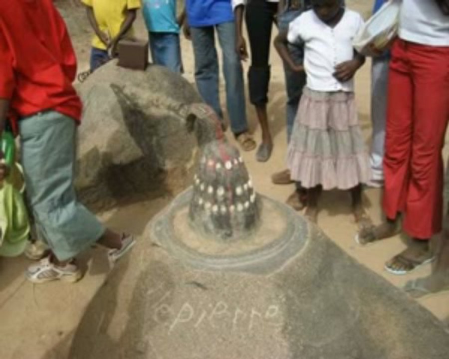 LE SITE TOURISTIQUE DE LAONGO 2ème PARTIE