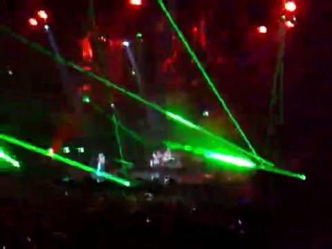 Muse the resistance tour 2009 bercy - New born