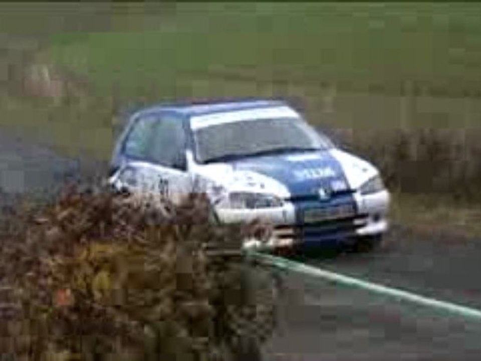 Rallye du cantal 106 S16 N2 PRAT / Molines ES1
