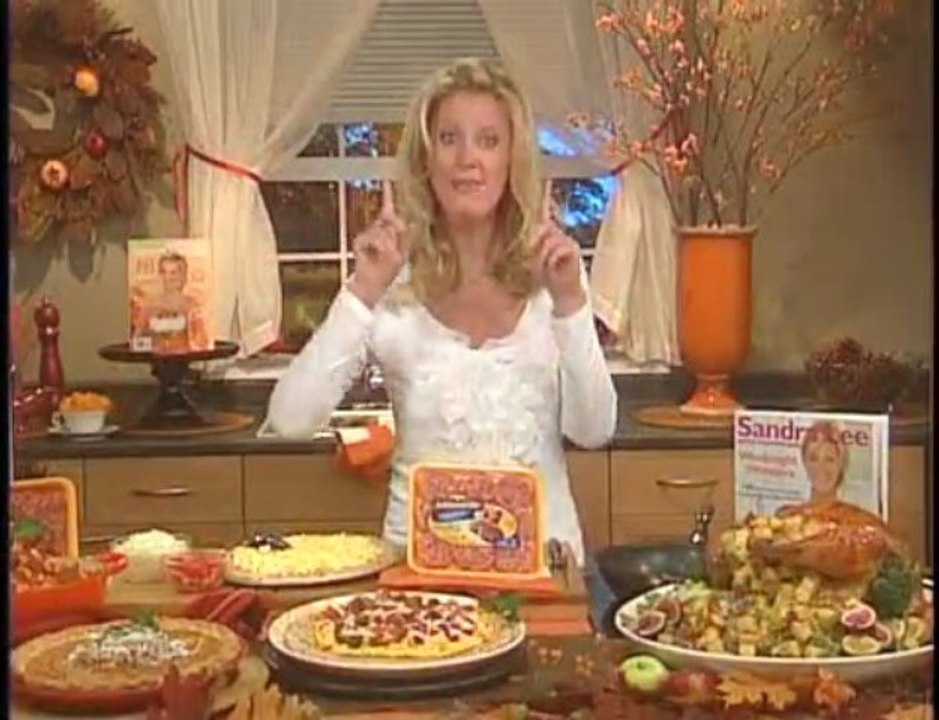 Sandra Lee Makes Great Meals Easy For the Holiday Weekend