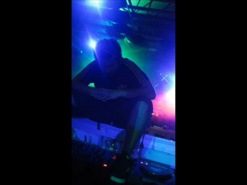 Erik - Edin vapros.( Mesut Ata & Efe Senkavala  remix )