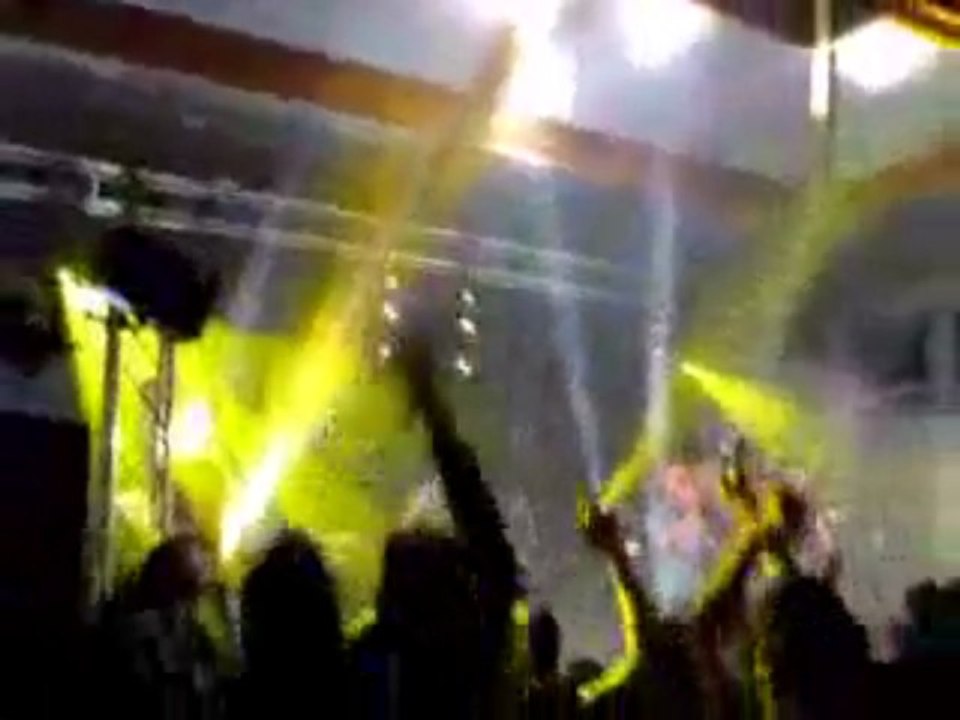 8°6 Crew - Marseille & Bad Bad Reggae (aiglemont 18 04 09)