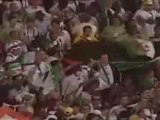 -علم فلسطين والجزائر يرفرفان معا بعد الفوزعلى مصر-‎