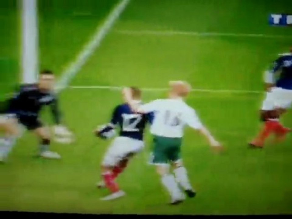 La main de thierry henry en direct france 1-1 irlande