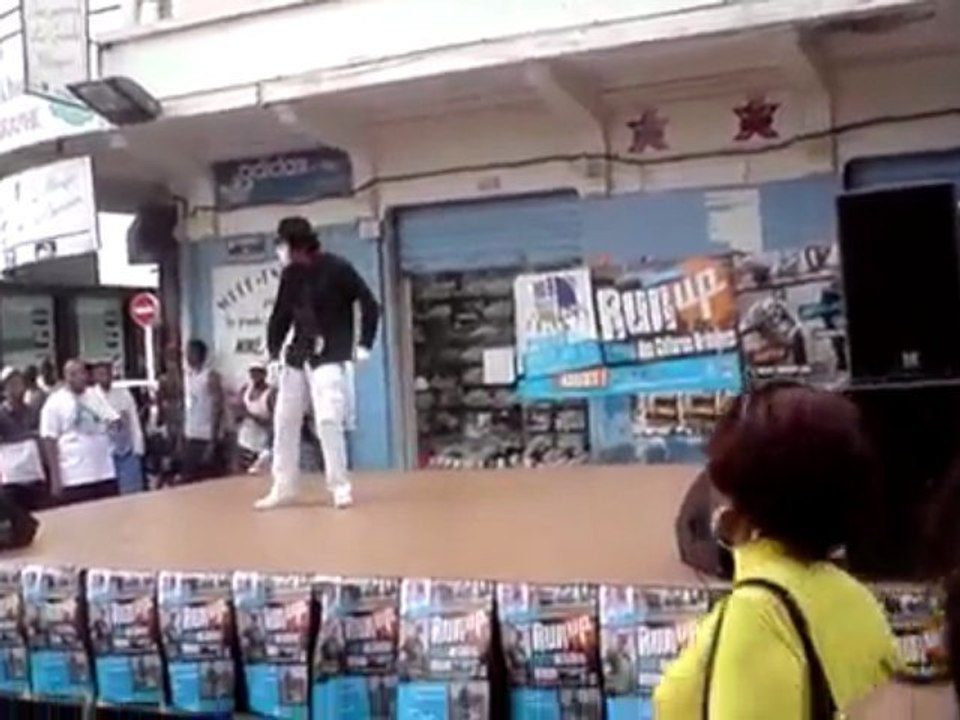 FloOow412 à St Denis