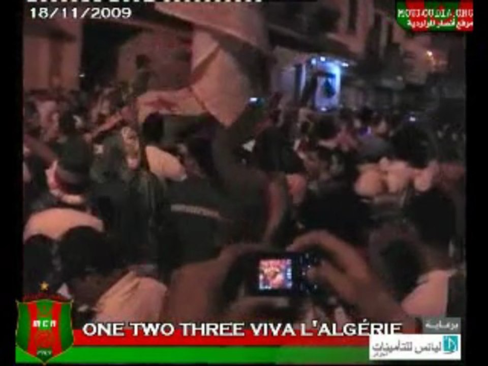 les rues d'Alger défilé qualification à la coupe du monde