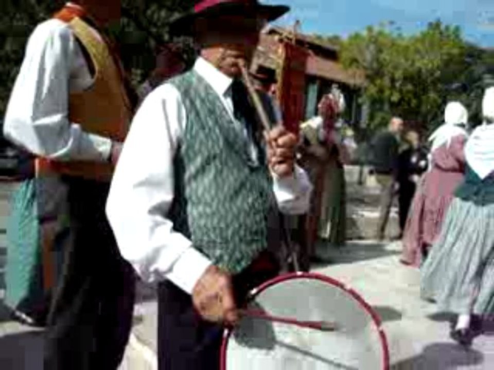 Danse la farandole
