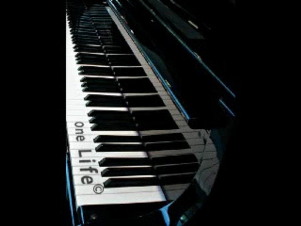Steve - One Spark (piano compo)
