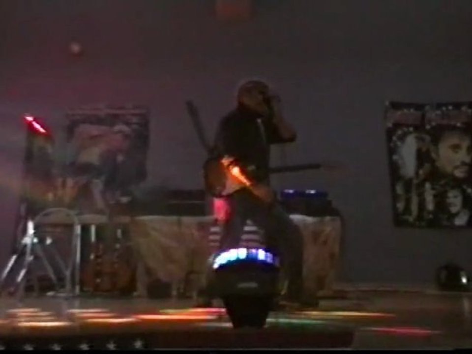 JOHNNY LORADA   Vidéo-Clip