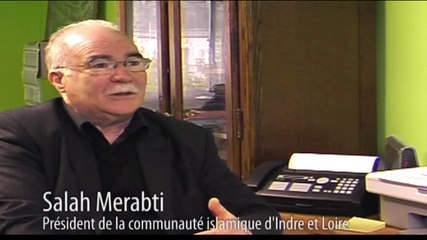 Comment la mosquée de Tours est-elle financée  ?