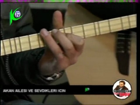 SAÇLARINI TARAMIŞŞIN SARI RENGE BOYAMISSIN....