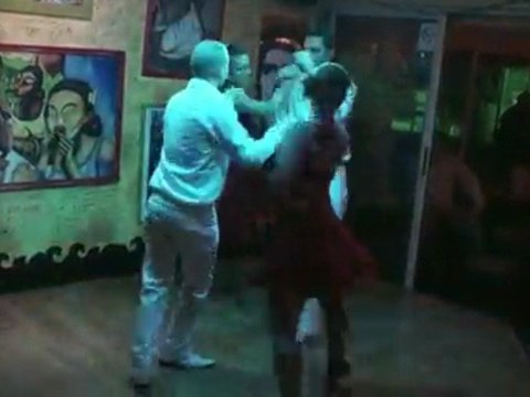 RUEDA DE CASINO PAR LA TEAM SALSA SONRISA