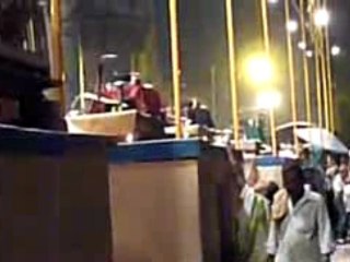 Varanasi > Cérémonie d'offrande au Gange 2