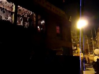 Varanasi > Purification matinale dans le Gange