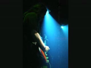 nükleer başlıklı kız-zor