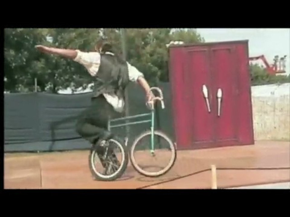 Extraits du numéro Tours et détours..