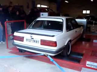 BMW 325i e30 au banc de puissance (1)