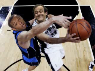 Thierry Henry Magic hand