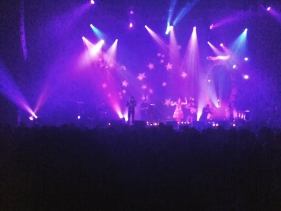 Olivia Ruiz - miss météor au Zenith le 11 Novembre 2009