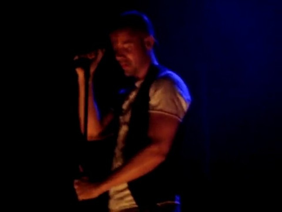 EM A PARIS (20/11/2009)