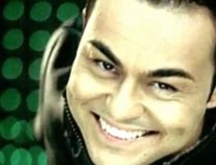Serdar Ortaç -Bu gece dert gecesi hasretin düğünü var