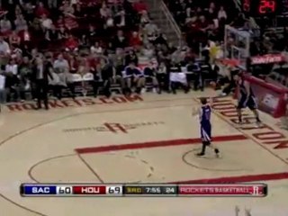 NBA Trevor Ariza picks the pocket of Donte Greene and slams