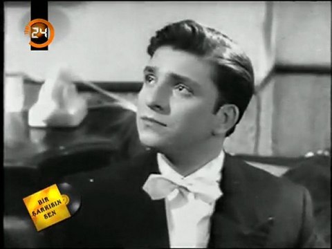 Bir Şarkısın Sen - Zeki Müren | Yeşilçam