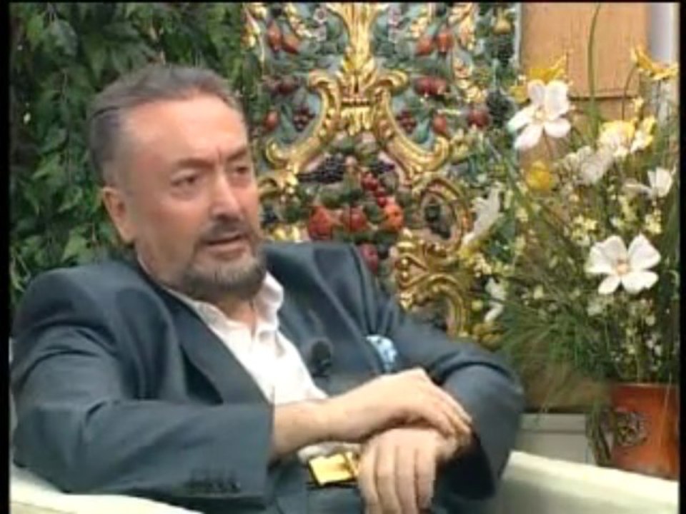 HARUN YAHYA-IT IS FEAR OF ALLAH MAKE A WOMAN BEAUTIFUL