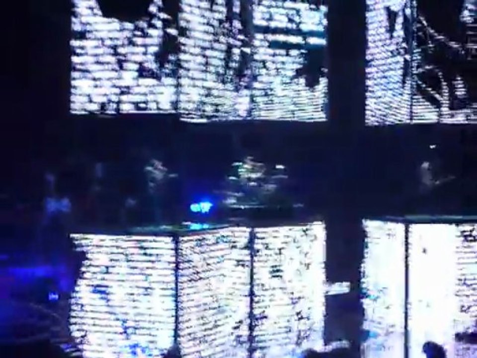 Muse - Concert Paris Bercy 2009 - Resistance