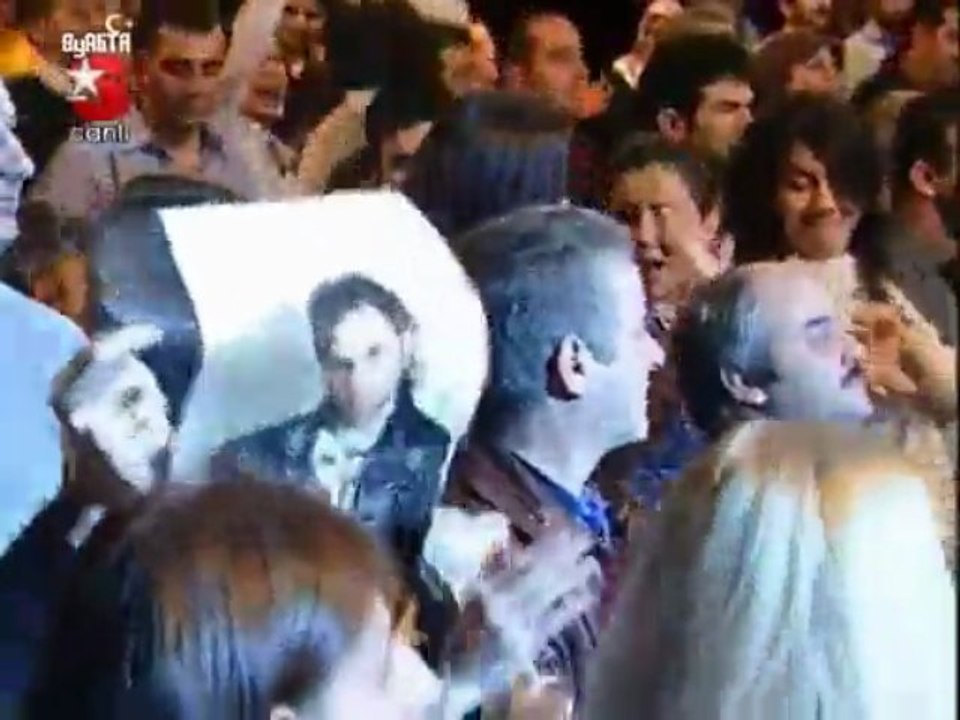 İsmail YK   Kudur baby 2009  (İbo Show)