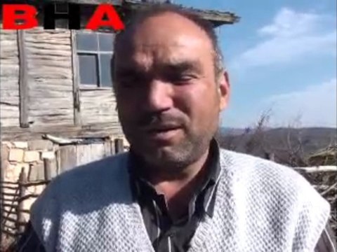 Okula gitmek için 5 Km yol yürüyor