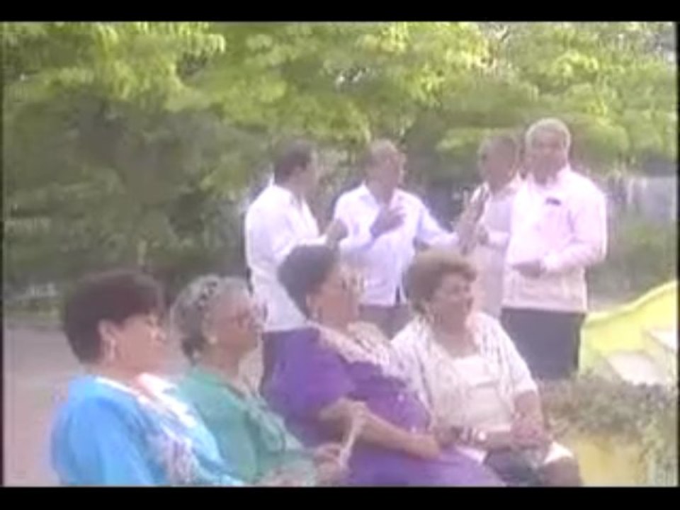 Mi Pueblo Natal Anuncio Barcelo - Azua