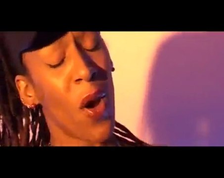 [New 2009] Supa Maya - Doudou / Kaprisson. Dancehall