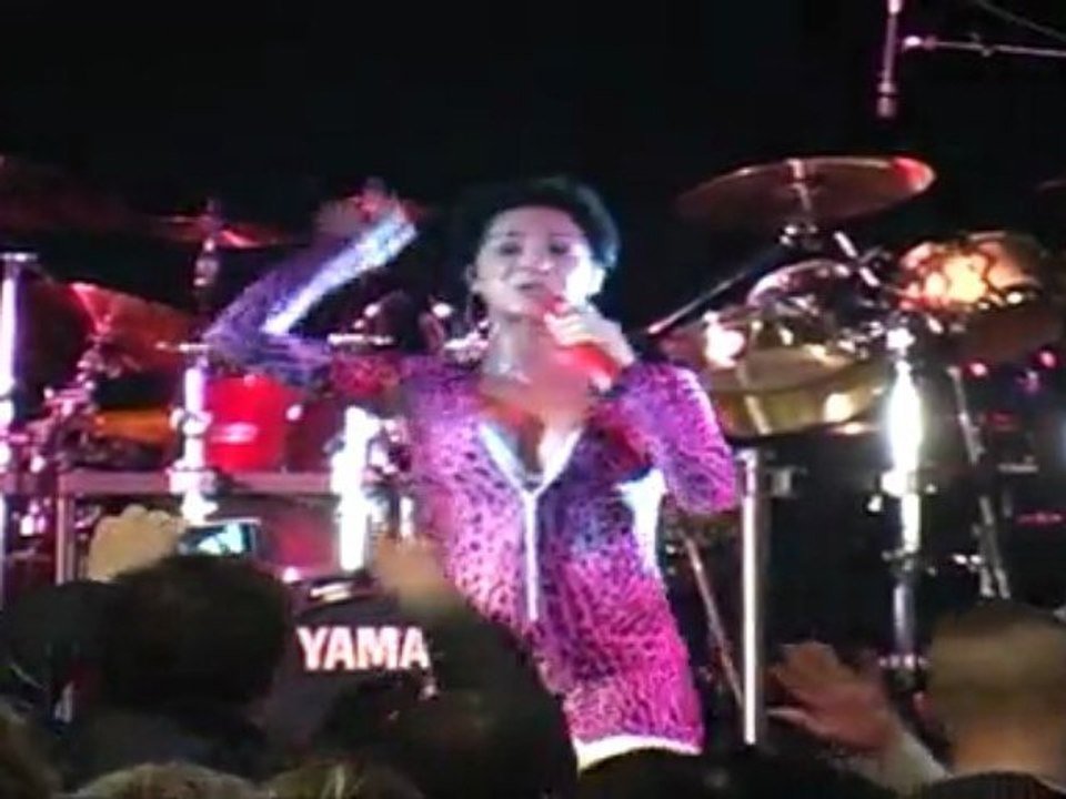 Ana Malhoa ao vivo em Paris - Villiers sur marne  N10