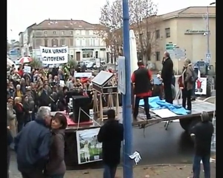 Pont Saint Esprit - Manifestation du 22 novembre 2009