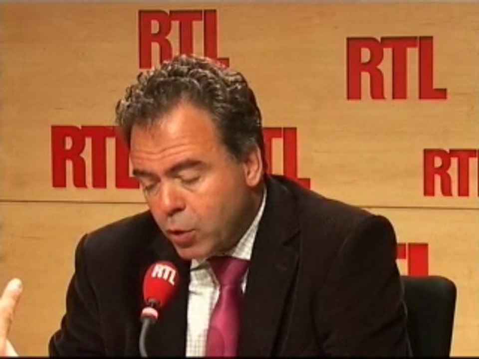 Luc Chatel invité de Jean Michel Apathie - RTL - 24/11/2009