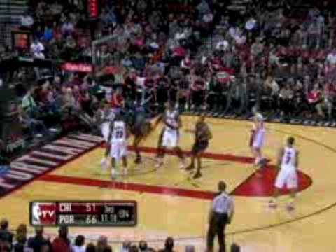 NBA Derrick Rose Dunk Over Greg Oden